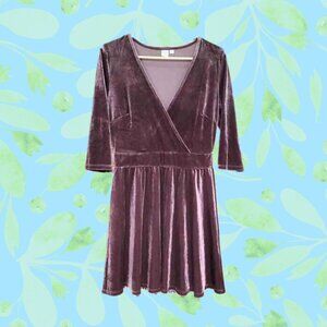 🍄50% TWIK Lavender Velvet Midi Dress